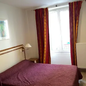 Hotel Azur Montmartre, París
